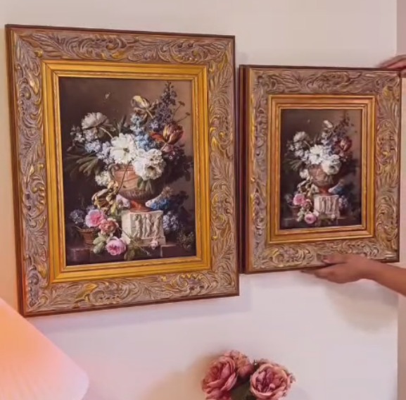 Quadro de flores com moldura clássica em dois tamanhos | Ateliê Barroquina